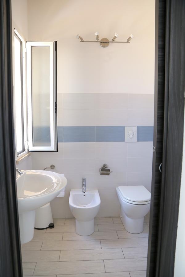 Rooms La Perla Del Mare Margherita Di Savoia Exterior foto